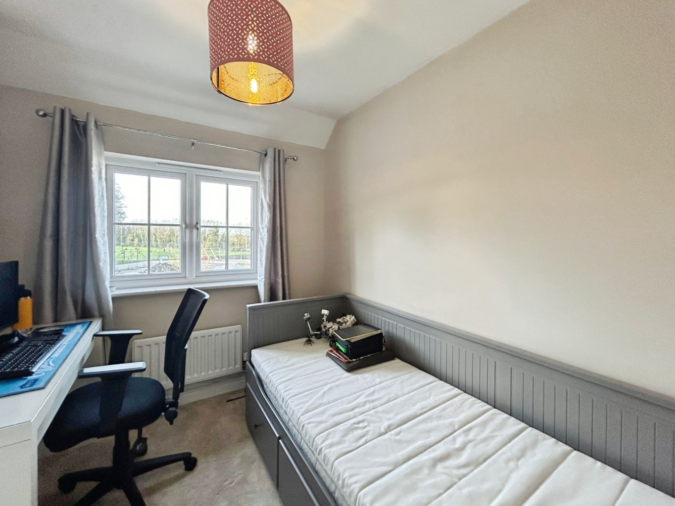 Pool, Three bed home in convenient location, photo 13