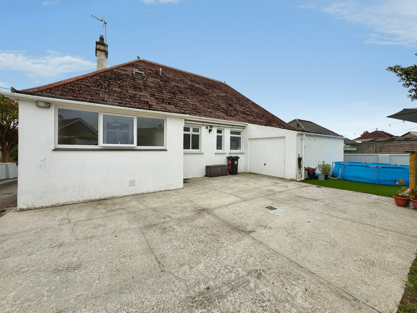 Helston, Spacious four bed family home, photo 23