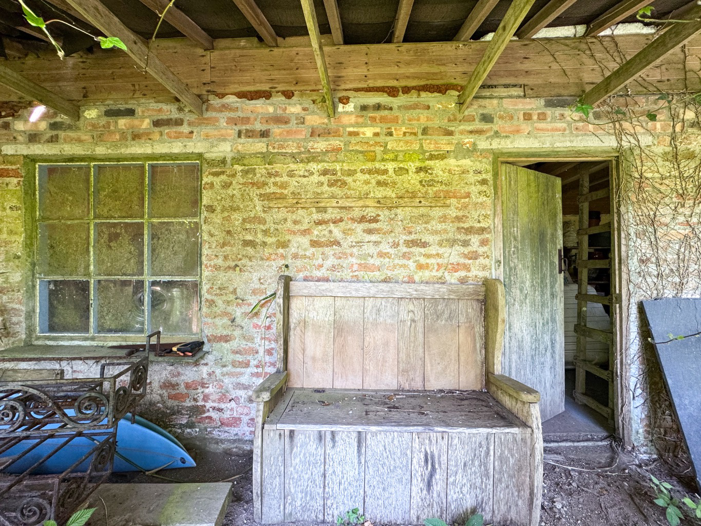 Near Godolphin Cross, Countryside home set within large grounds, photo 26