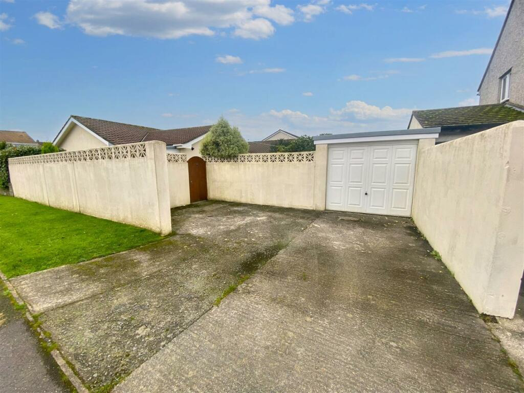 Helston, Spacious detached bungalow, photo 20