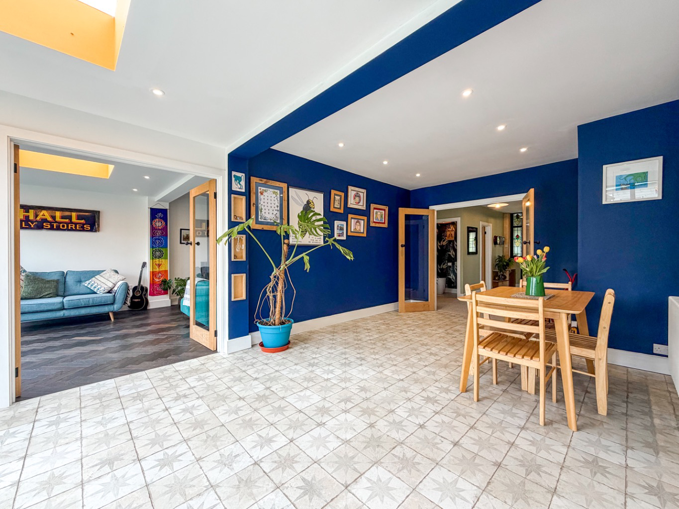 Camborne, Spacious detached bungalow, photo 11