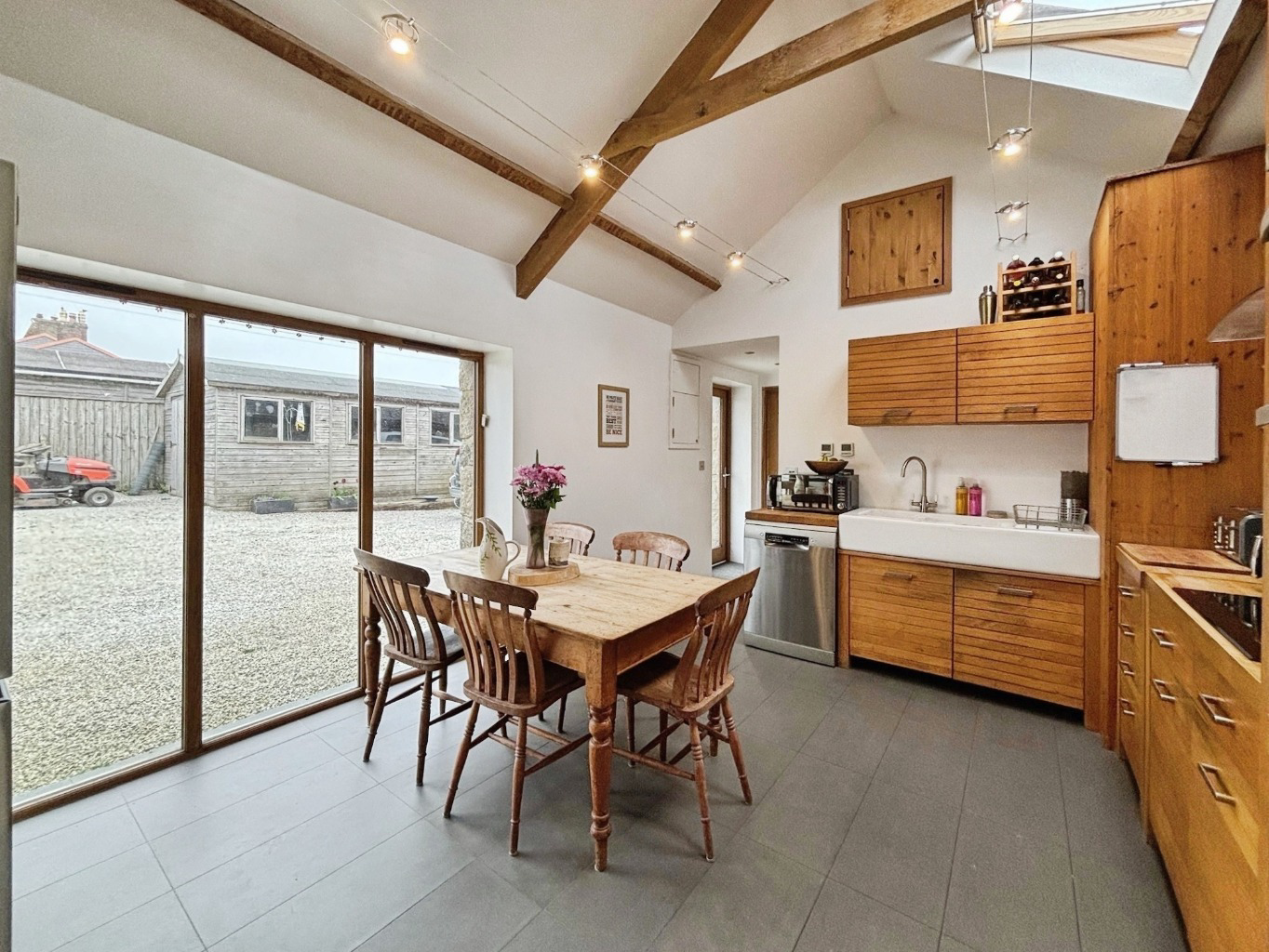 Helston, Barn conversion set within approx 2 acres, photo 8