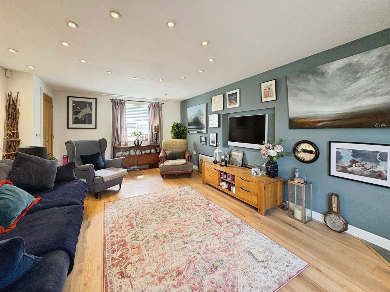 Leedstown, Three bedroom family home, photo 4