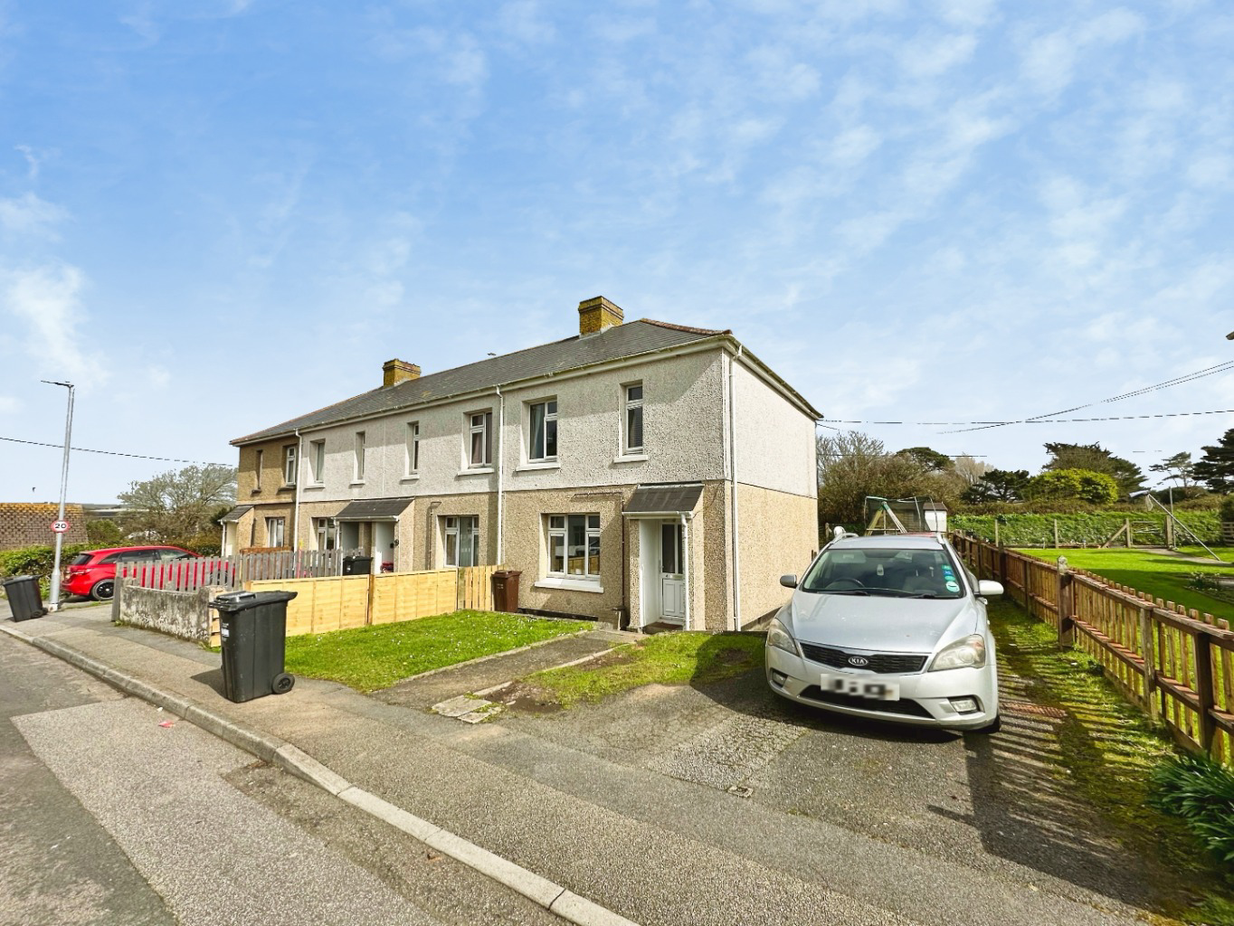 Helston, Three bed home conveniently located, photo 18