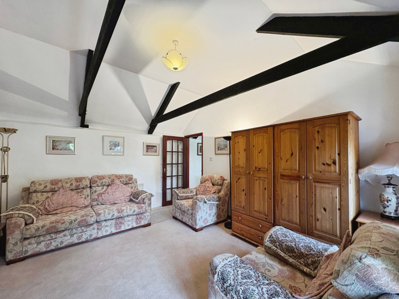 Near Goldsithney, Barn conversion in rural setting, photo 9