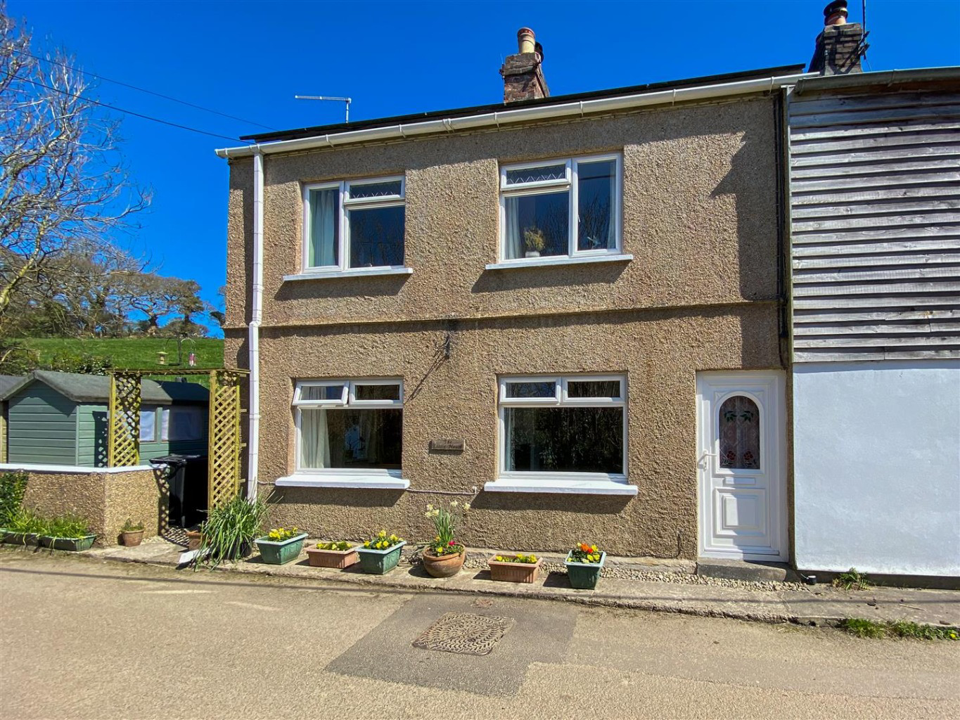 Gweek, Two bed home in village location