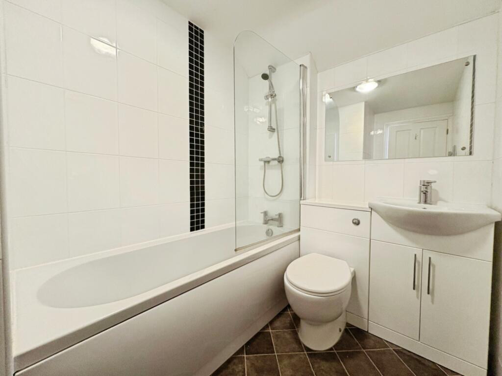 Connor Downs, Spacious family home, photo 18