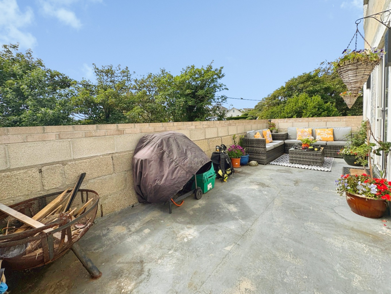 Mullion, Spacious home set within generous grounds, photo 8