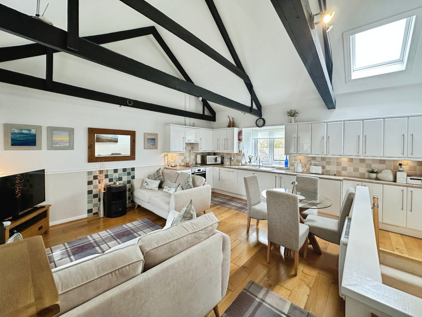 Mullion, Barn conversion close to the village centre, photo 2