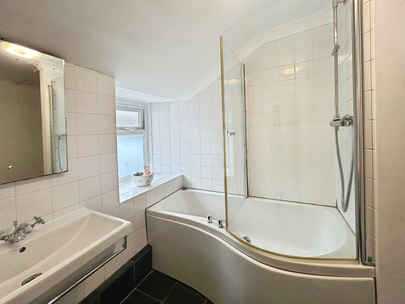 Hayle, Spacious home with views, photo 24