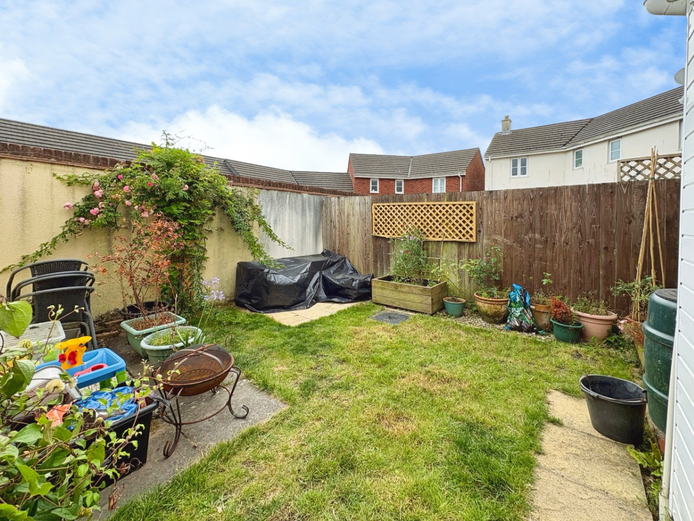 Helston, Ideal first home, photo 8