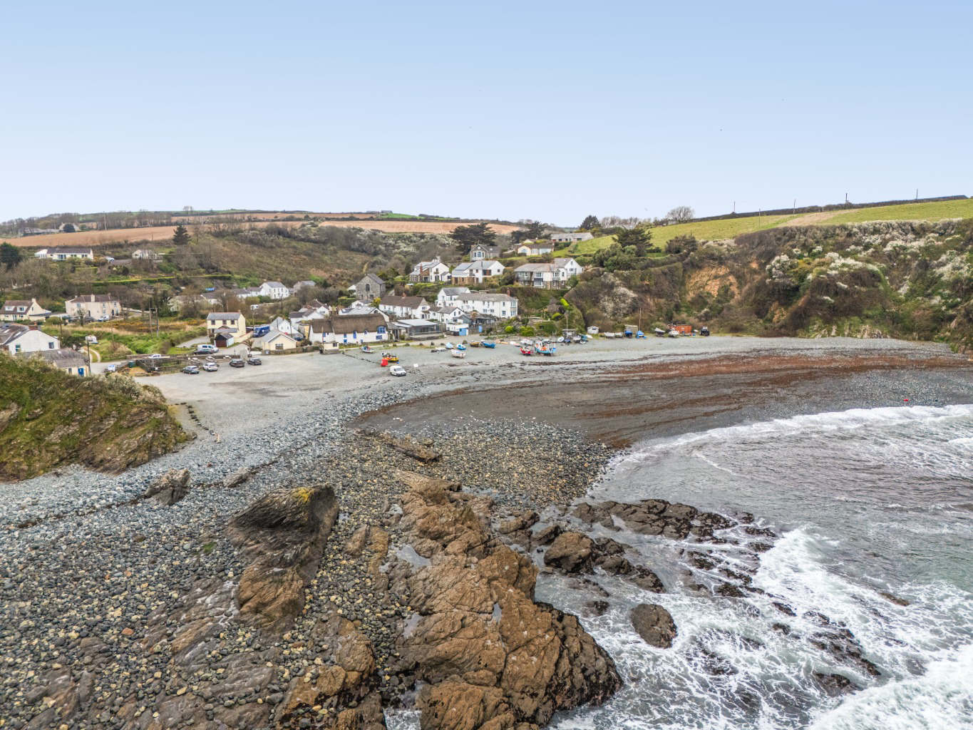 Porthallow, Home moments from the beach, photo 14