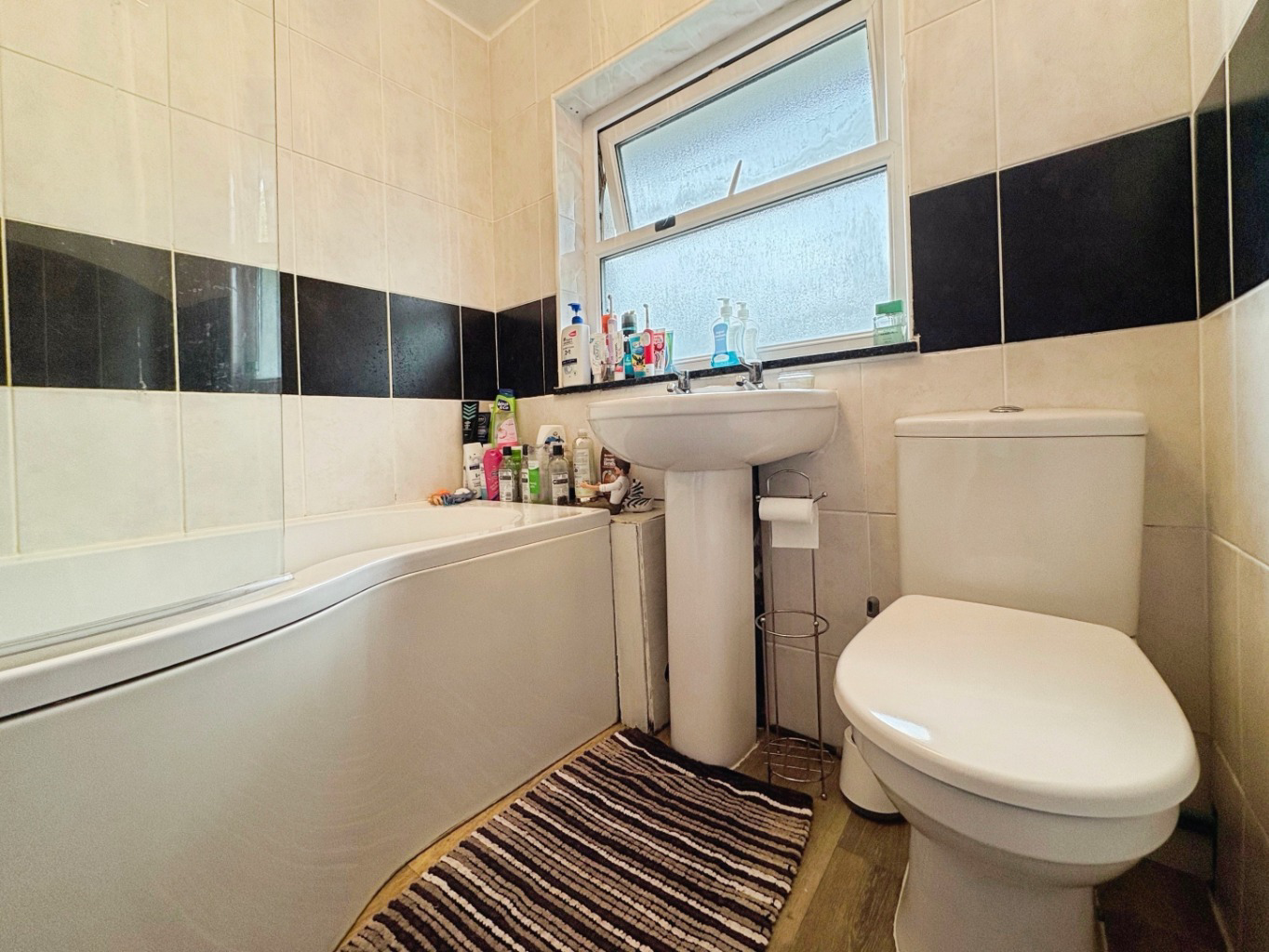 Helston, Ideal first home with garden, photo 14