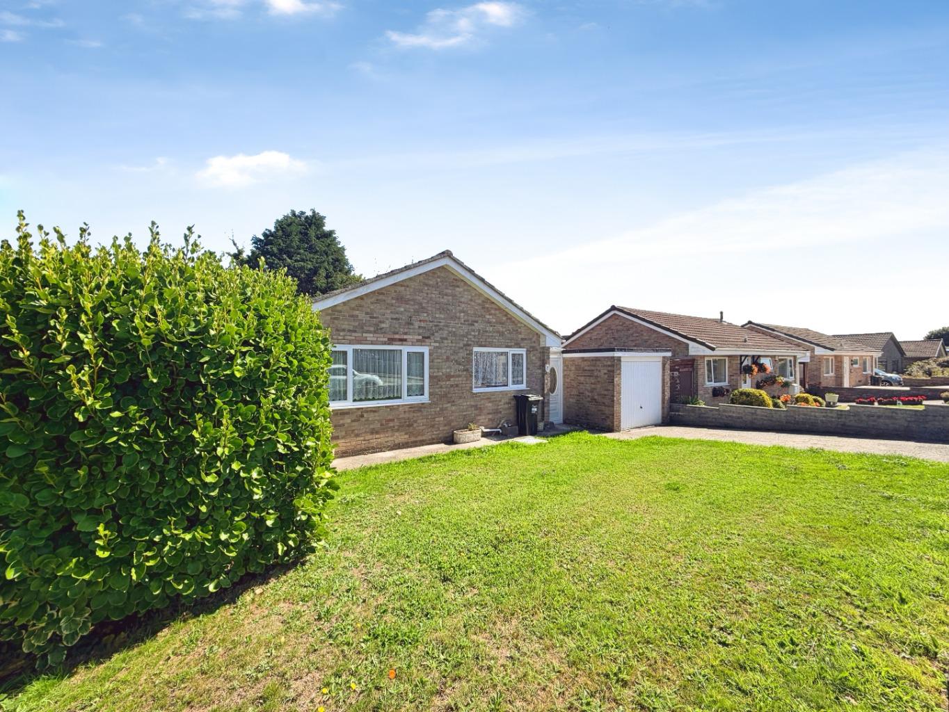 Helston, Detached bungalow with no chain, photo 16