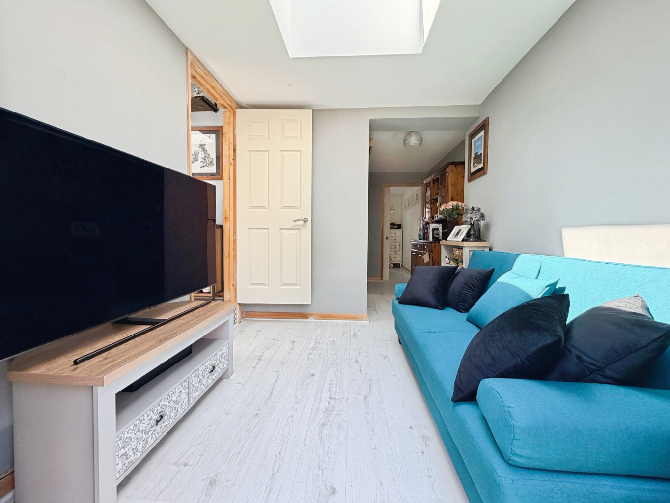 Helston, Spacious and flexible home, photo 10