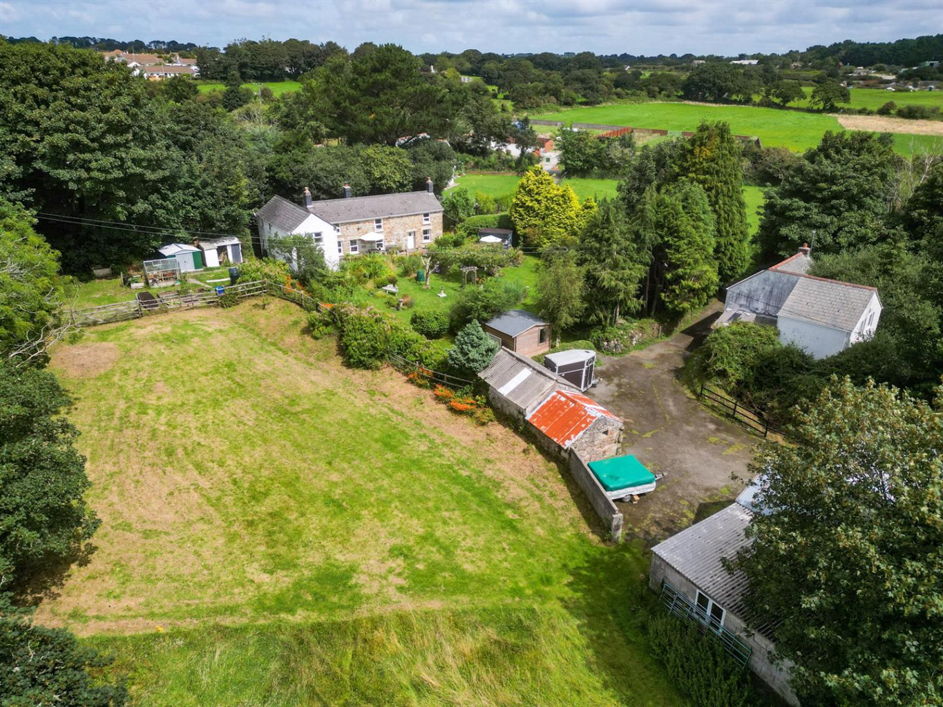 Carharrack, Cottage with land and outbuildings, photo 6