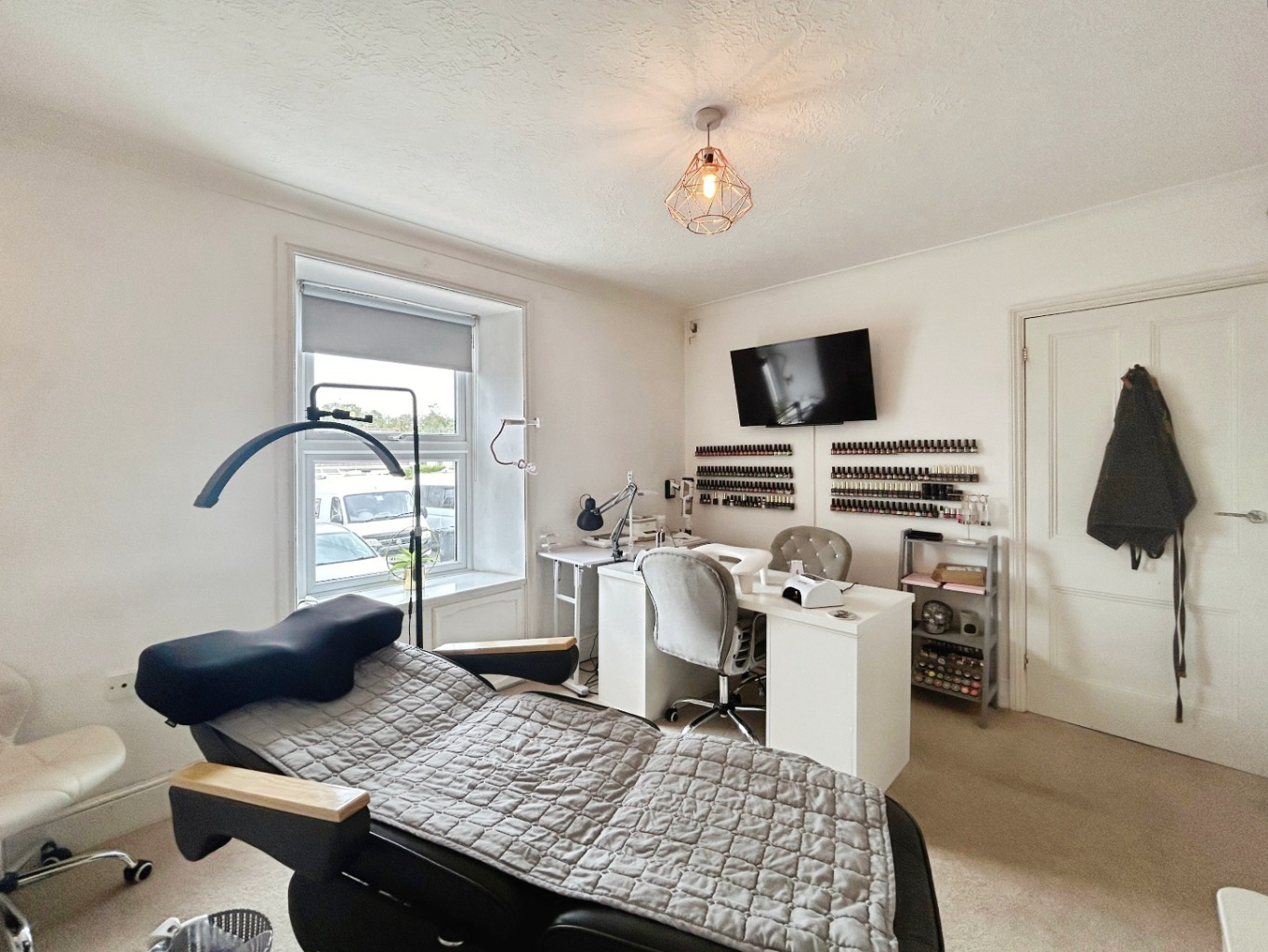 Hayle, Four bed home in convenient location, photo 8