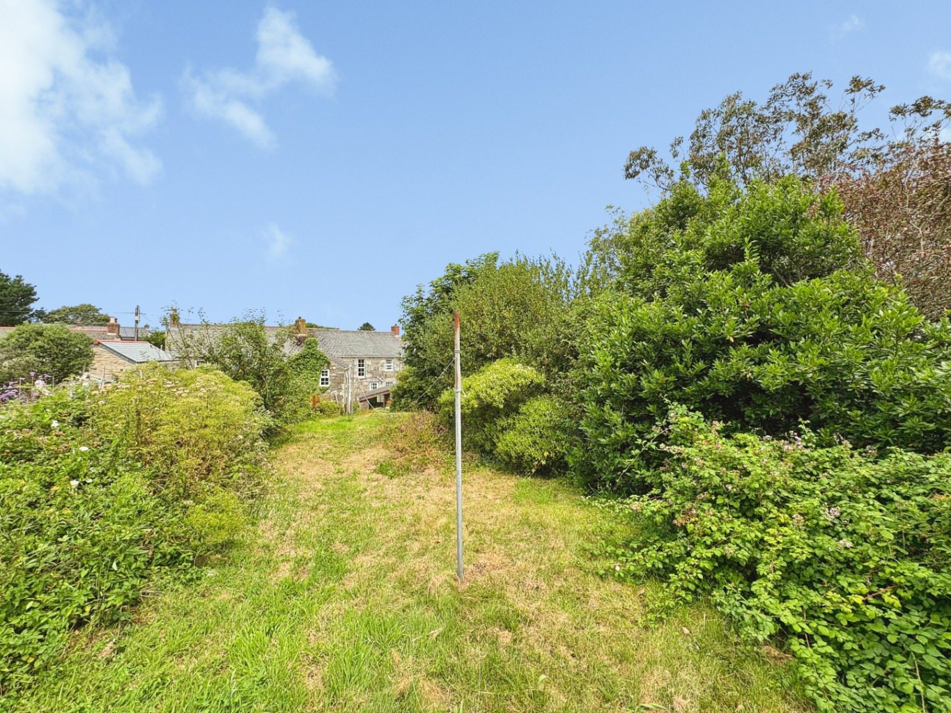 Breage, Grade II listed home in village location, photo 2