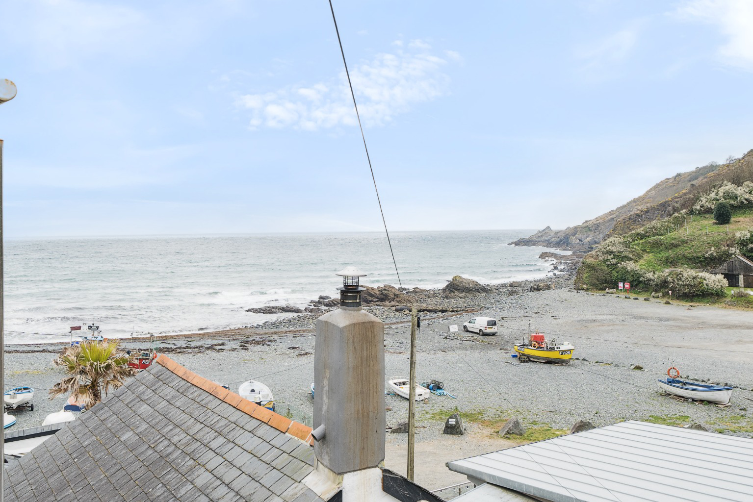 Porthallow, Home moments from the beach, photo 21