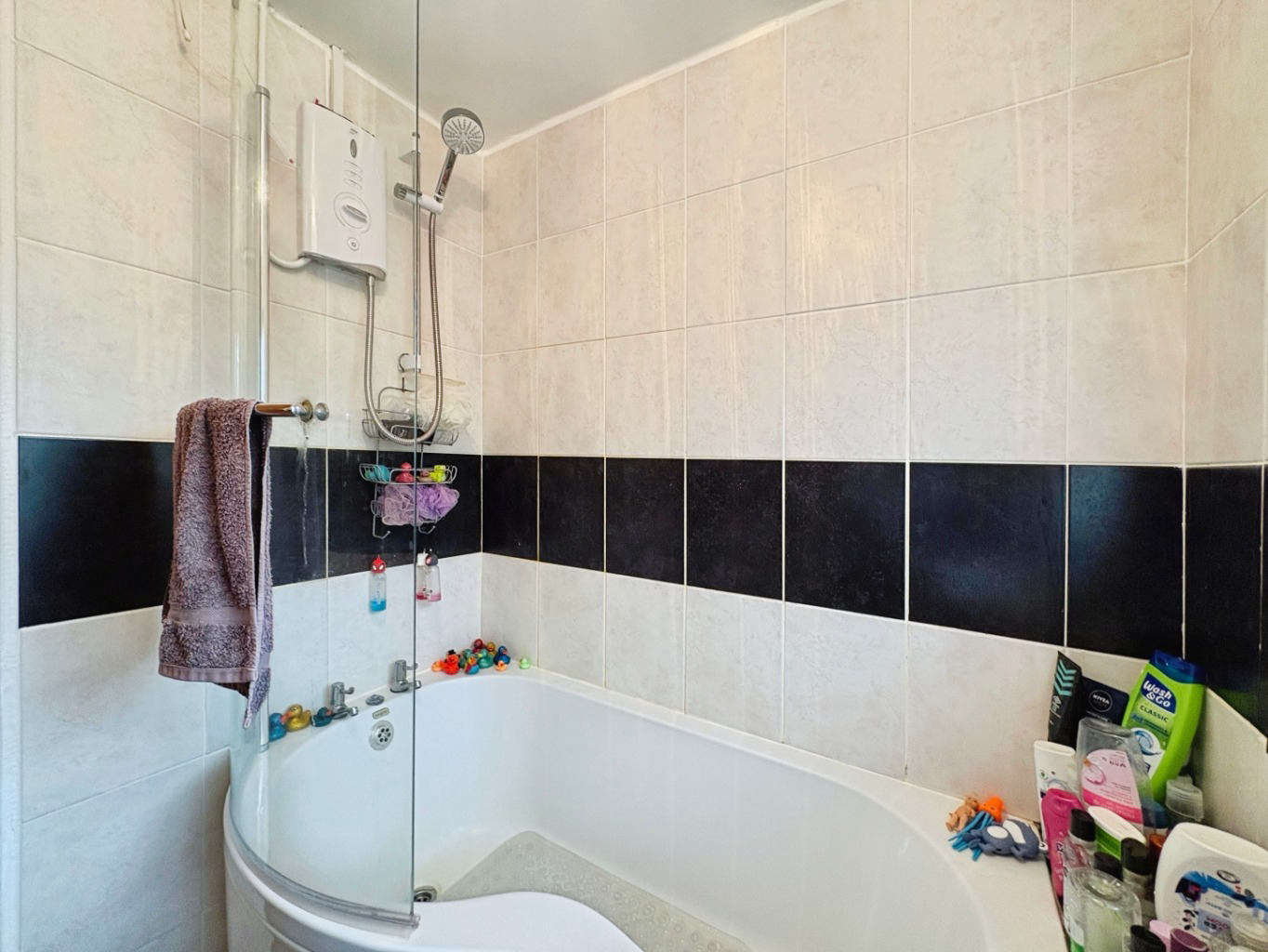 Helston, Ideal first home with garden, photo 15