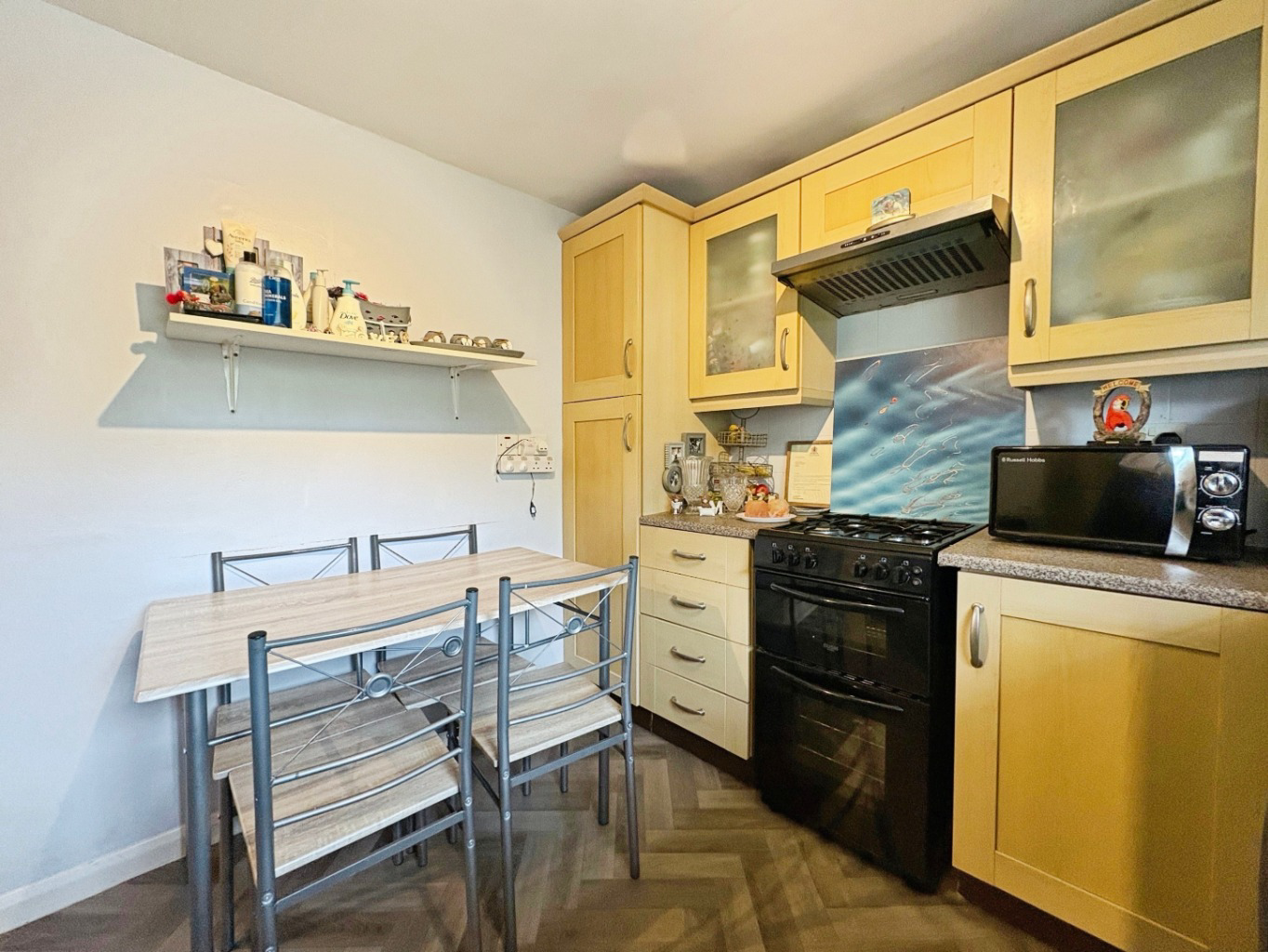 Helston, Ideal first home with garden, photo 7