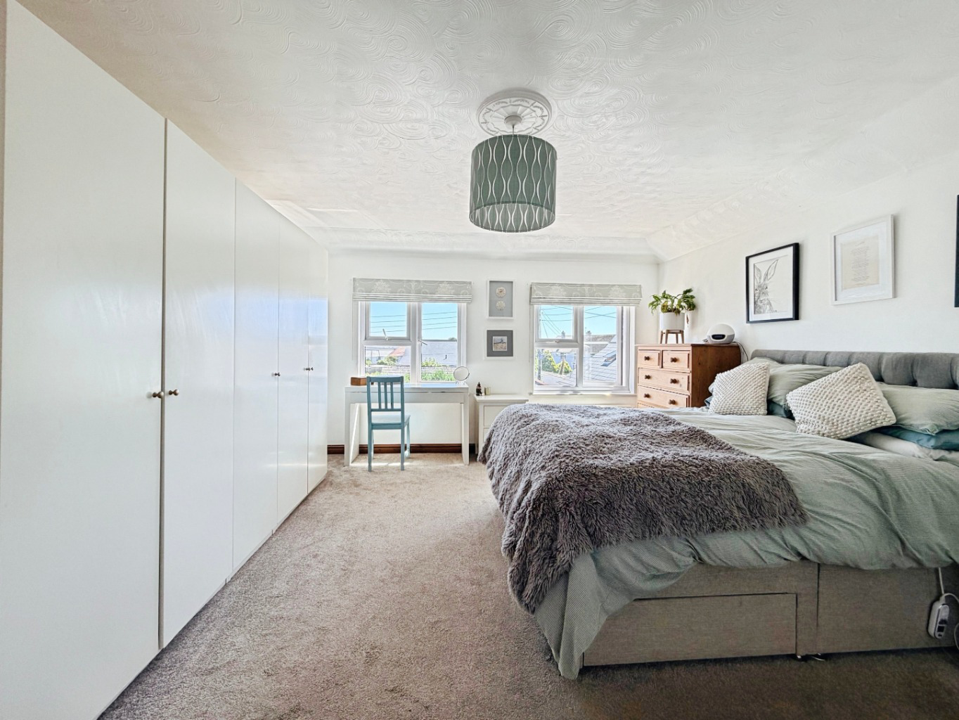 Helston, Impressive detached family home, photo 15