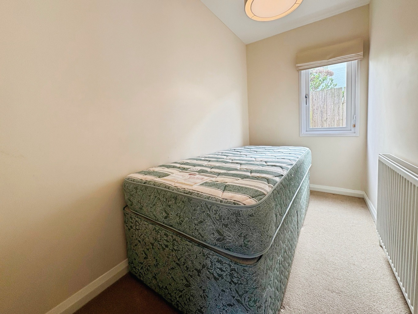 Helston, Park home with no onward chain, photo 8