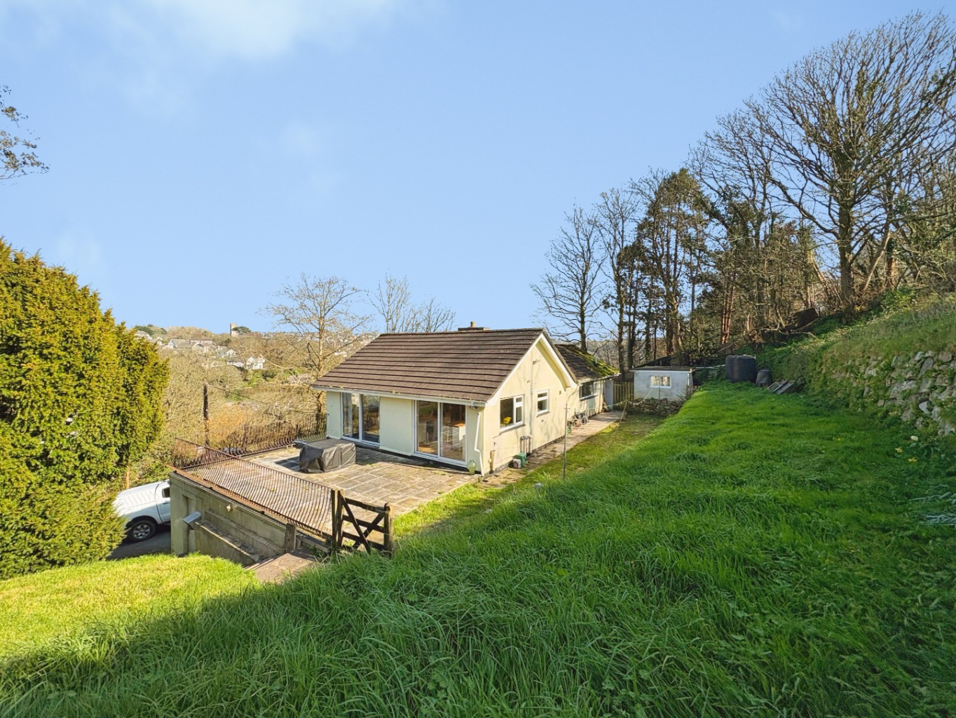 Helston, Spacious property set within approximately 3 acres, photo 11