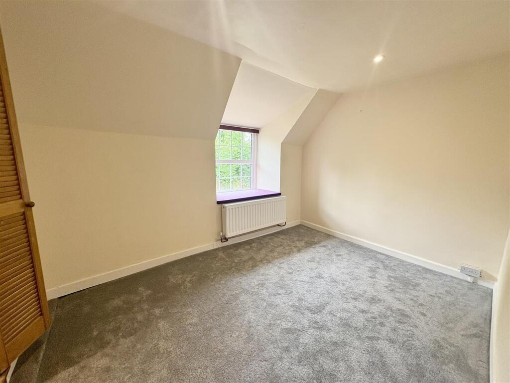 Kuggar, Four bed house and two one bed cottages, photo 15