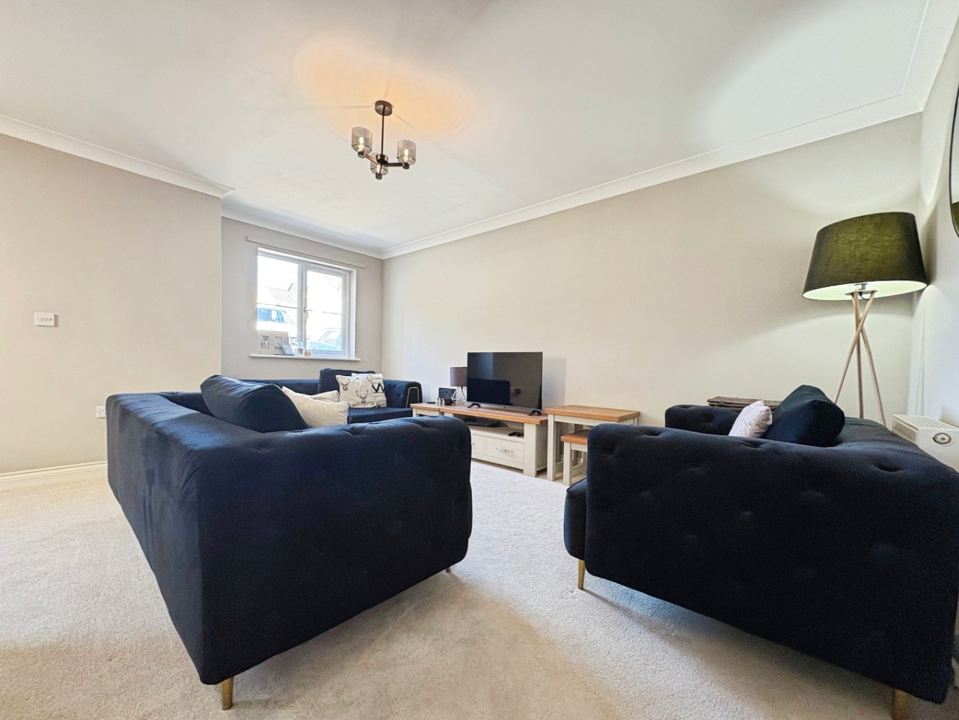 Helston, Fantastic family home, photo 3