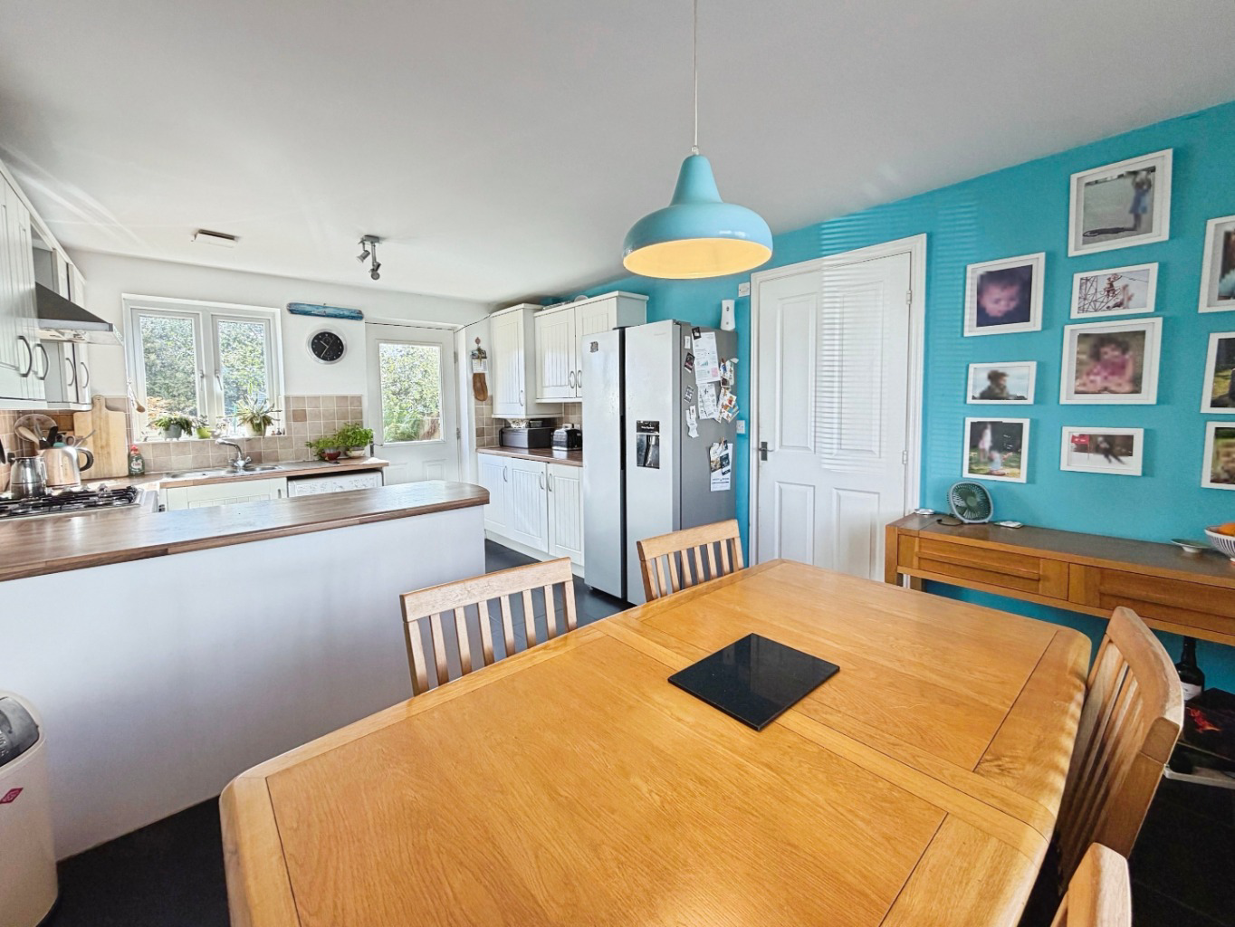 Helston, Deceptively spacious home, photo 11