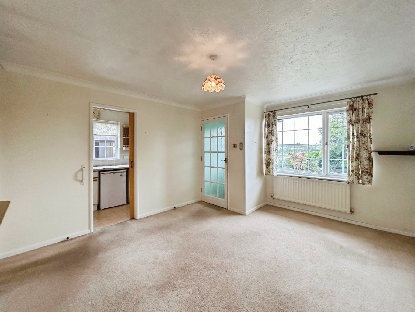 Hayle, Semi detached two bed bungalow with no chain, photo 2