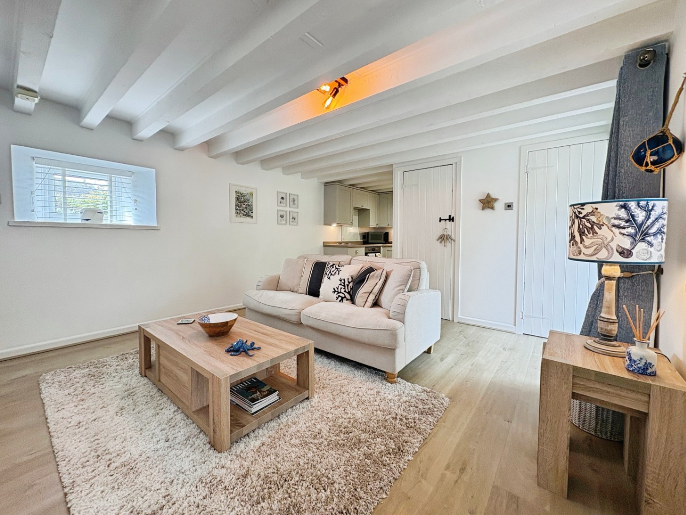 Mullion, Well Presented one bedroom ground floor flat, photo 3