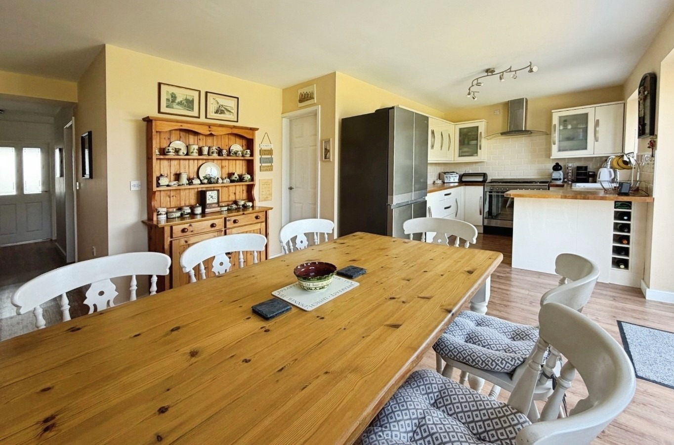 Carnkie Helston, Flexible family home with no chain, photo 2
