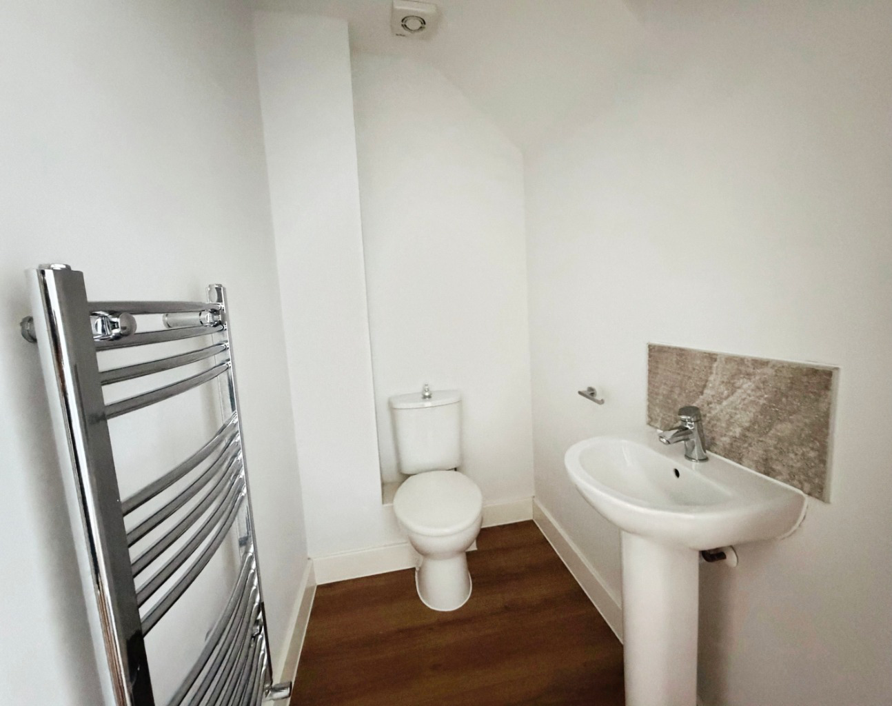 Helston, Three bed home with no onward chain, photo 9