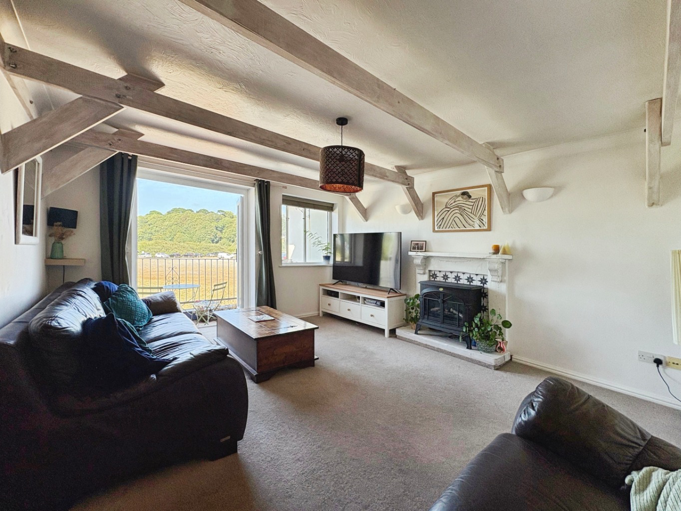Swanpool, Spacious Maisonette close to the beach, photo 4