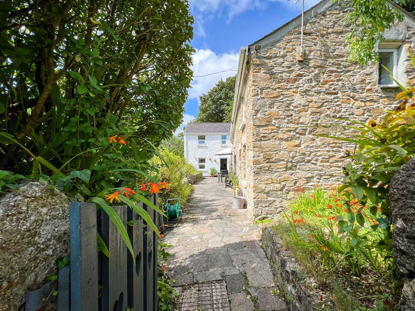 Carharrack, Cottage with land and outbuildings, photo 17