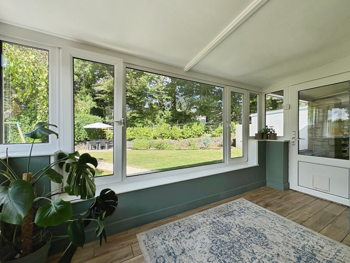 Camborne, Well presented and spacious home, photo 10
