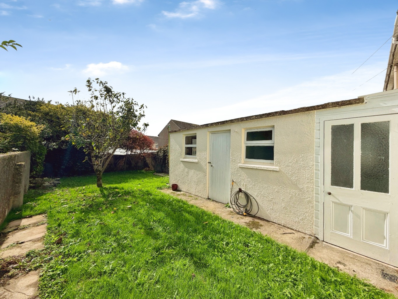 Helston, Spacious three bed home, photo 8
