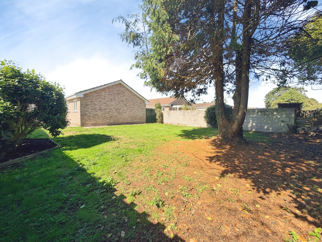 Helston, Detached bungalow with no chain, photo 15