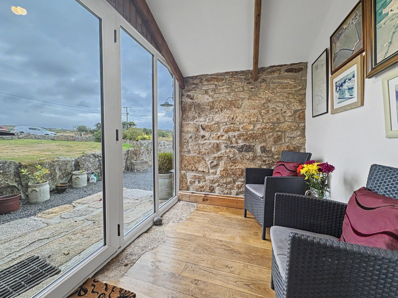 Black Rock, Beautiful barn conversion with approx 2 acres, photo 23