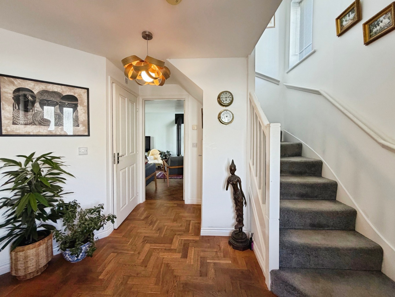 Helston, Deceptively spacious home, photo 9