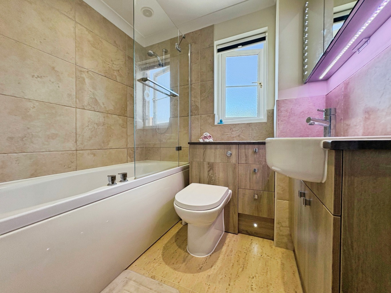 Helston, Fantastic family home, photo 16