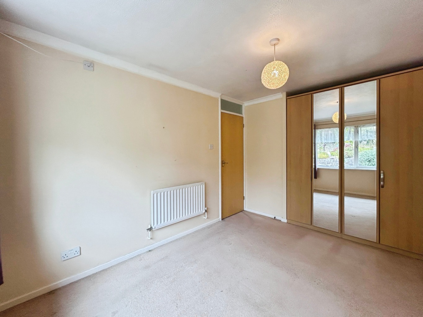 Hayle, Semi detached two bed bungalow with no chain, photo 12