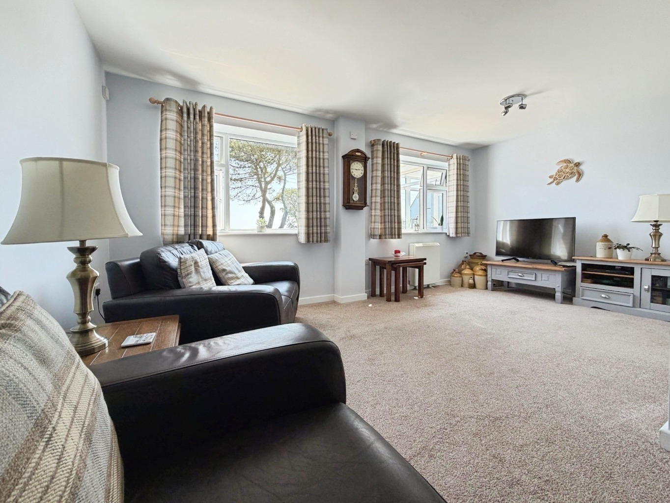 Carnkie Helston, Flexible family home with no chain, photo 3