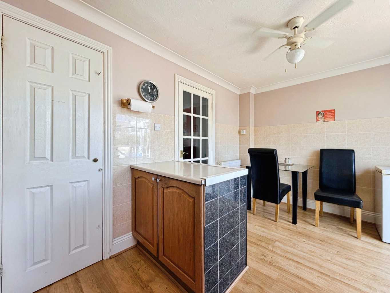 Helston, Two bed home close to local amenities, photo 8