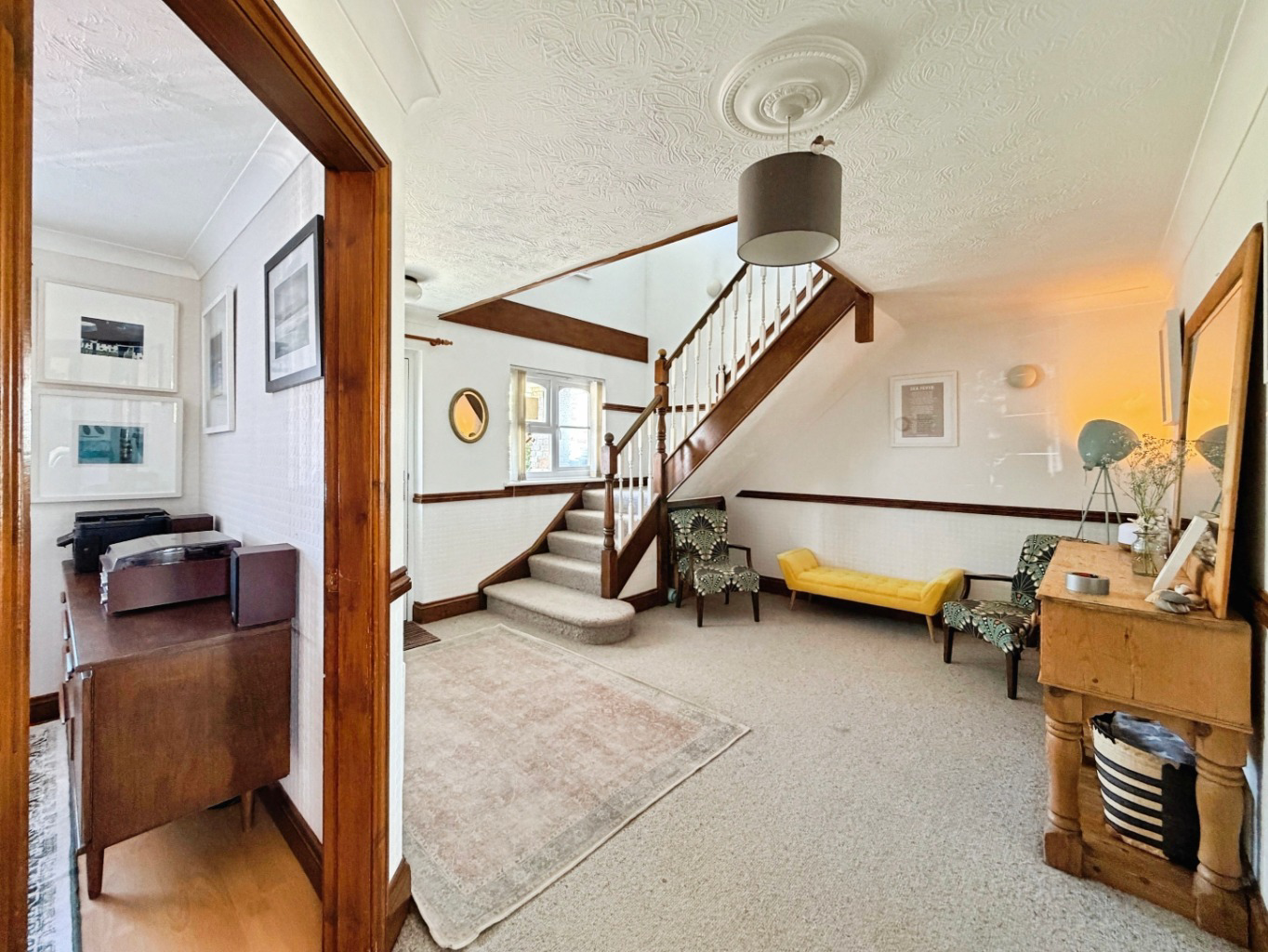 Helston, Impressive detached family home, photo 13