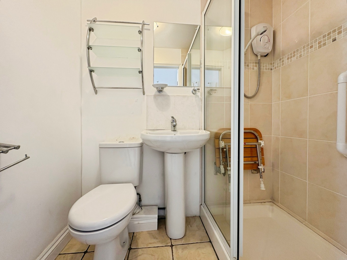 Townshend, Spacious bungalow on generous plot, photo 11