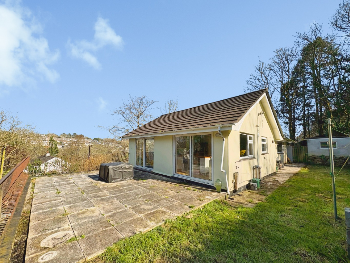 Helston, Spacious property set within approximately 3 acres, photo 24