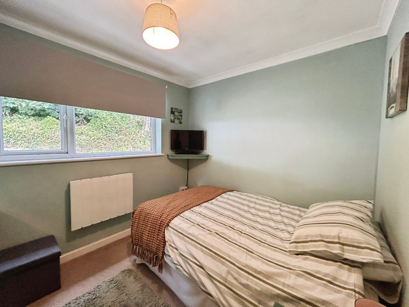 Angarrack, Charming Mid Terrace Cottage, photo 12